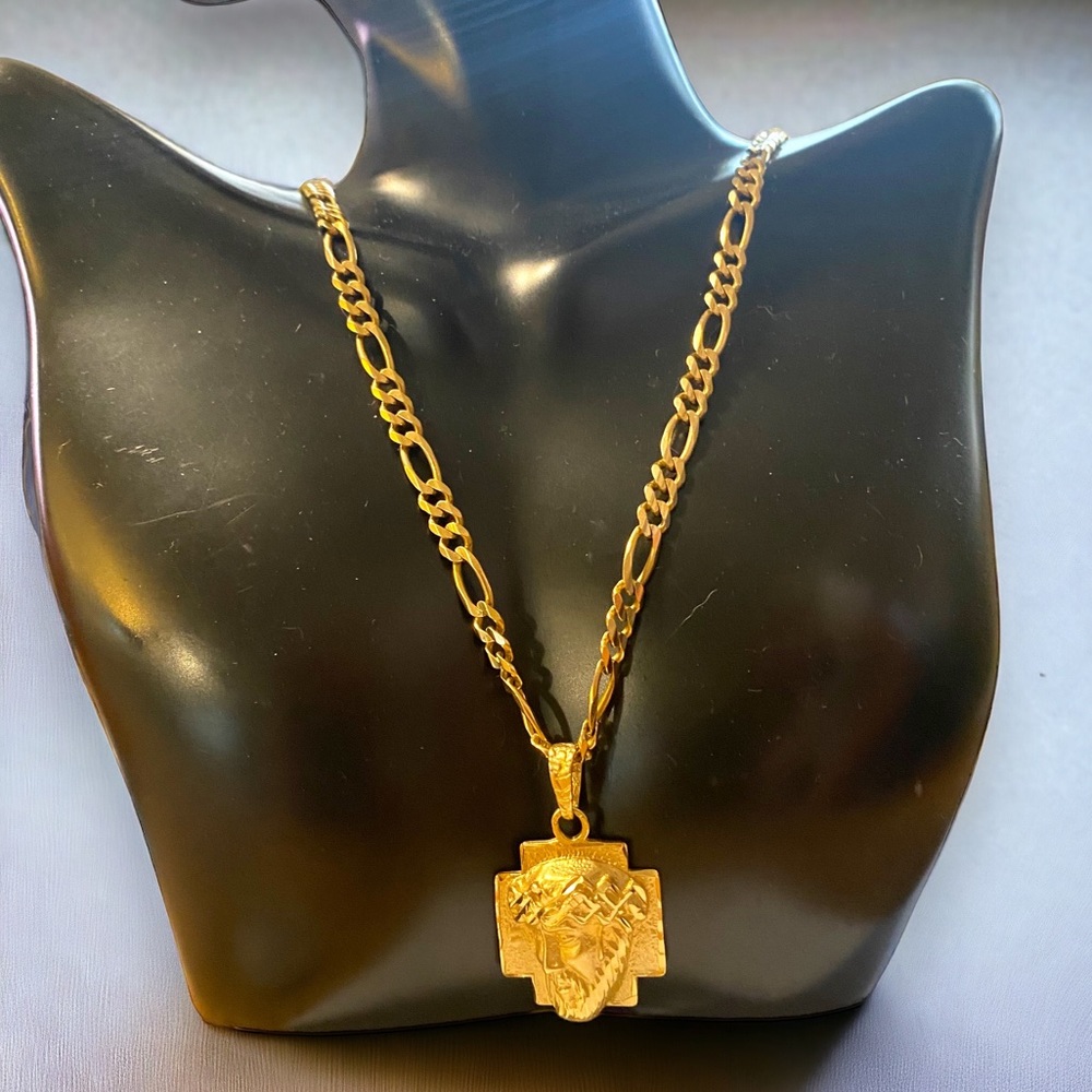 Vintage 14K Solid Yellow Gold Large CHRISTHEAD Charm Pendant 5mm Figaro Necklace